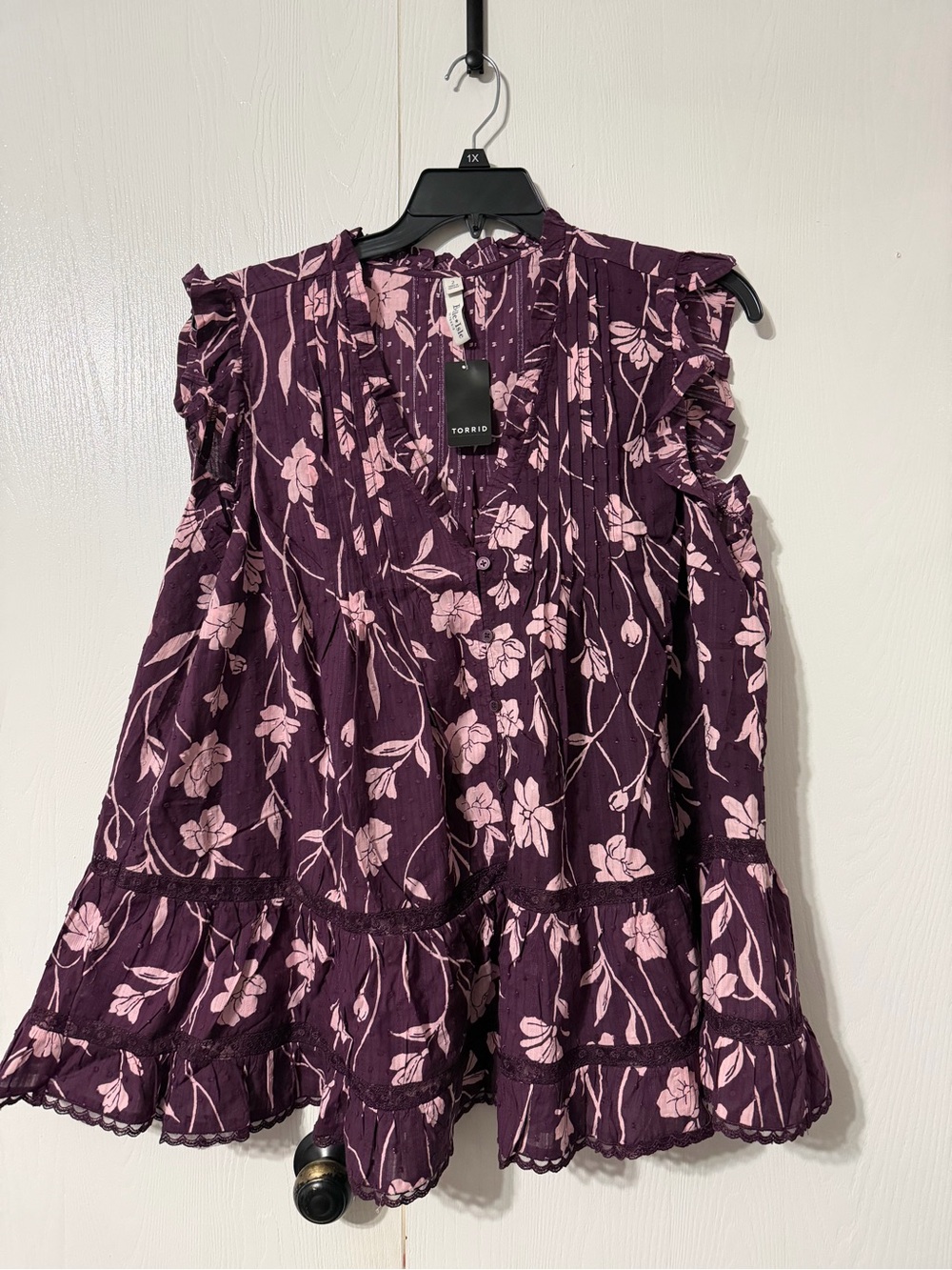 Belle Isle Pintuck Ruffle Top Embossed Poppies Purple 2XL